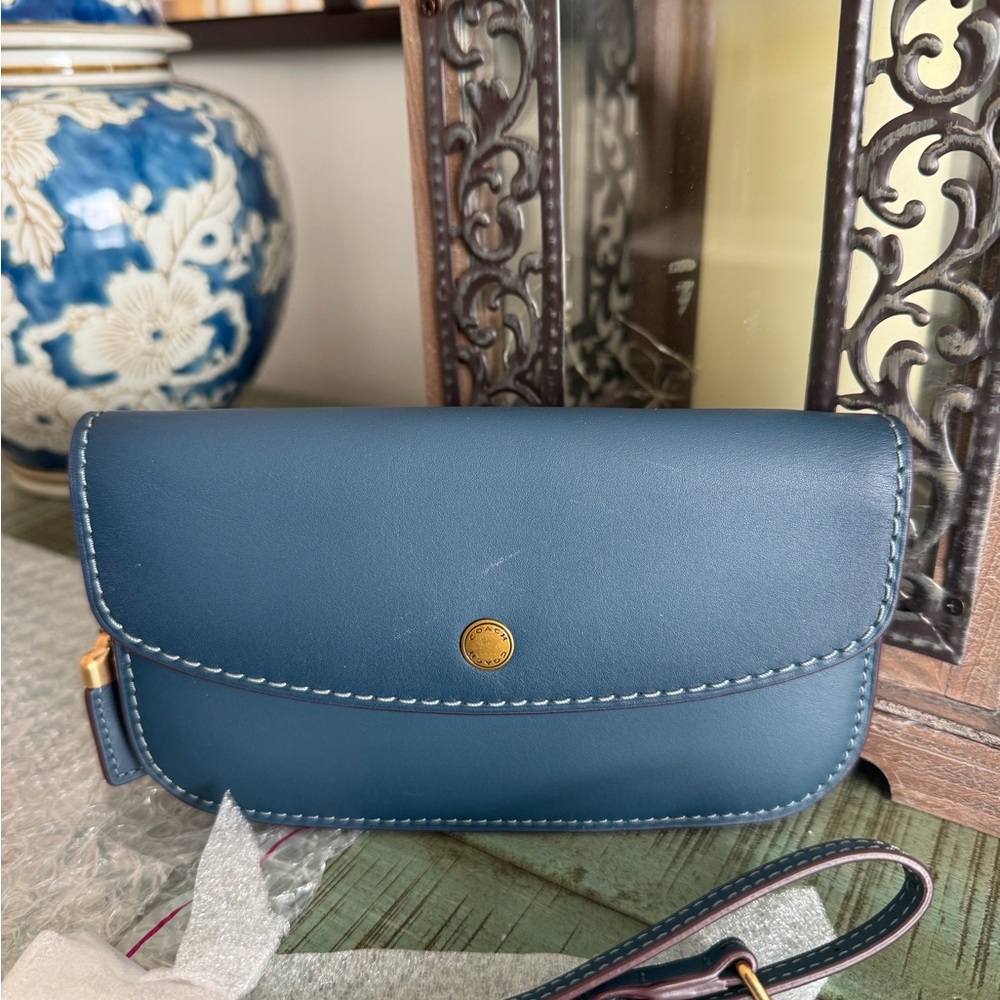 Coach 1941 Wallet Wristlet Clutch Denim Blue Glovetanned Leather